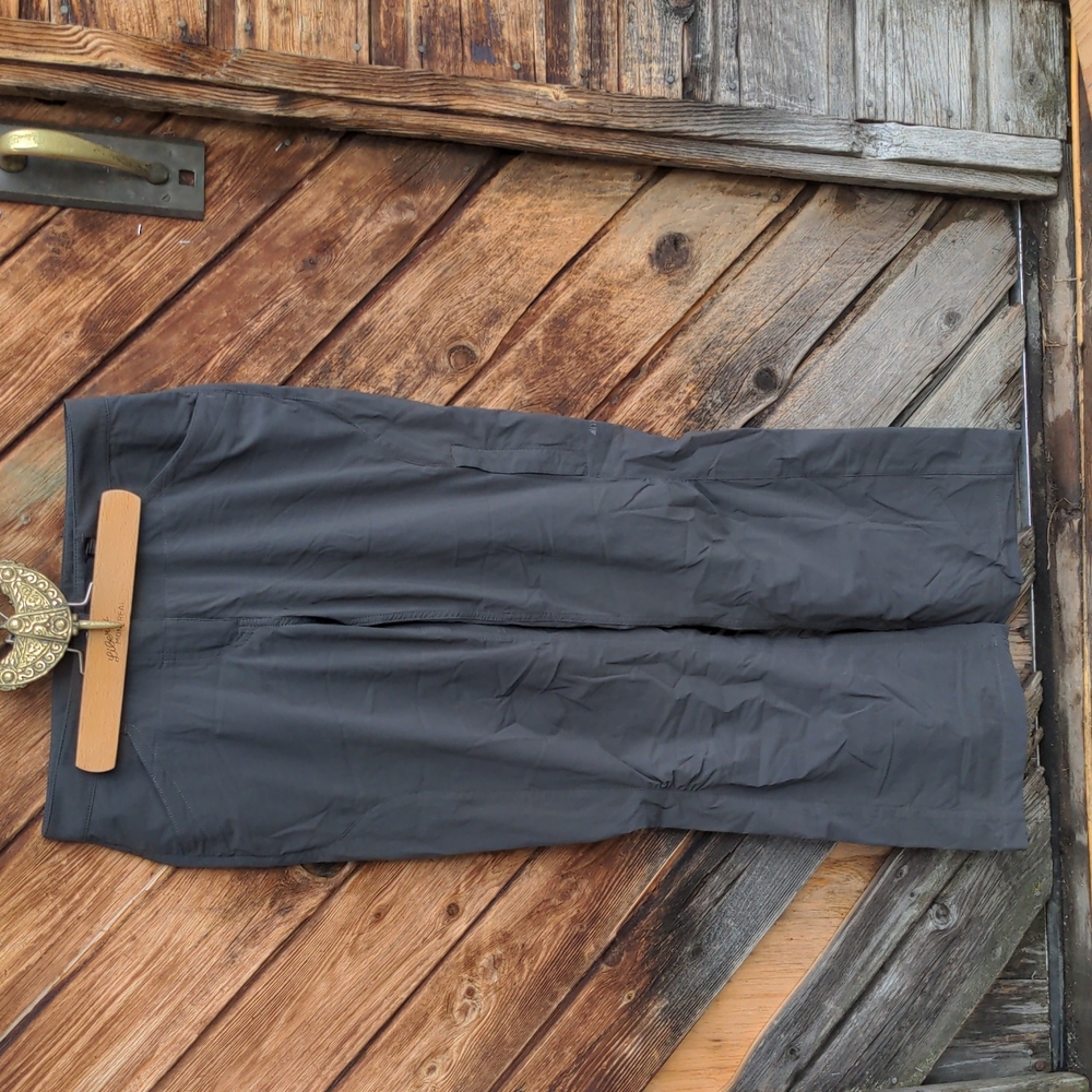 MEC hiking pants with great pockets Grey Synthetic 10